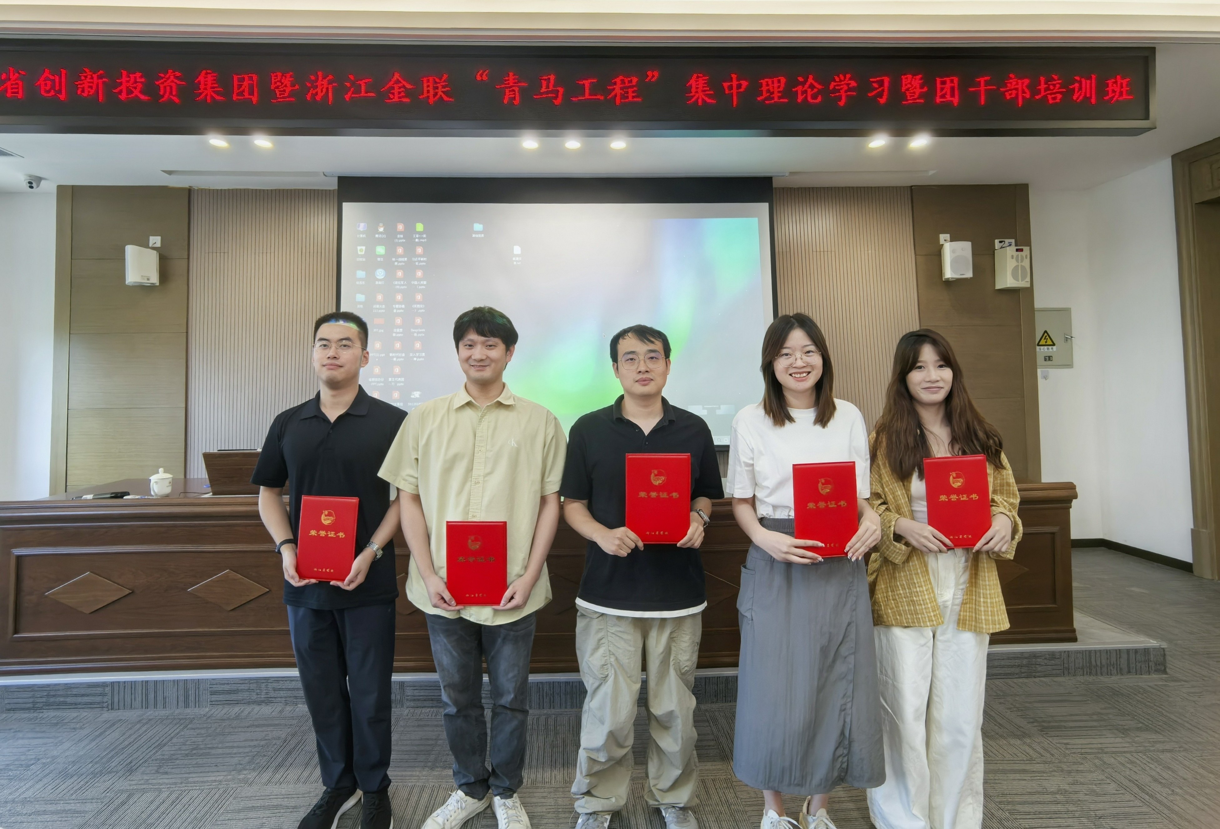 4fd3b9ea187a3a07a415d224a9d92bf9.jpg 4fd3b9ea187a3a07a415d224a9d92bf9.jpg